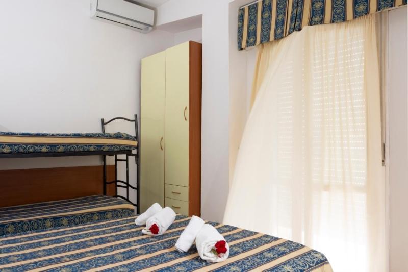 Bikini Tropicana Family Hotel 丽都迪萨维奥 外观 照片
